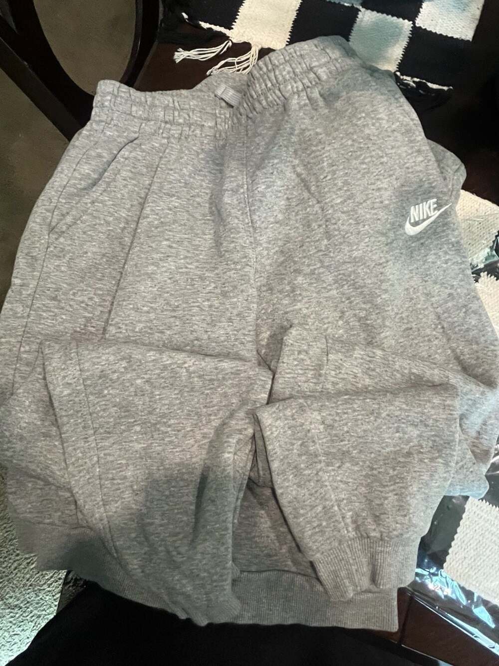 Nike Sportswear Club Fleece Full-Zip Hoodie and Jogger Tracksuit Set - Picture 4 of 5